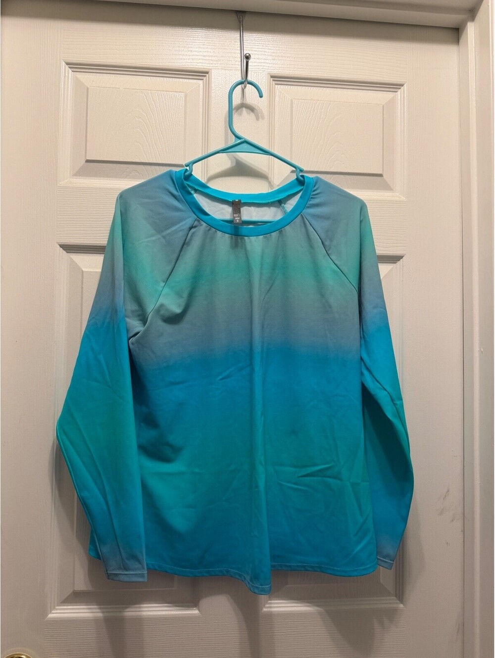 Torrid Aqua To Teal Ombre Long Sleeve Swim Rash Guard Shirt 0